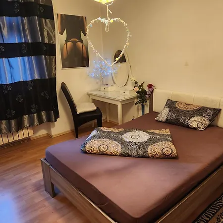 Hbs, Fewo, Eg, Best- Preis- Leistung, Naehe City, Einzelvermietung Moeglich, 1 Oder 2 Grosse Zimmer, Grosse Kueche, Logga, Bad, Einfach Und Gut 아파트 *