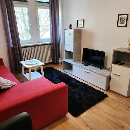 Hbs, Fewo, Eg, Best- Preis- Leistung, Naehe City, Einzelvermietung Moeglich, 1 Oder 2 Grosse Zimmer, Grosse Kueche, Logga, Bad, Einfach Und Gut