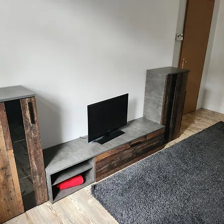 Hbs, Fewo, Eg, Best- Preis- Leistung, Naehe City, Einzelvermietung Moeglich, 1 Oder 2 Grosse Zimmer, Grosse Kueche, Logga, Bad, Einfach Und Gut 아파트