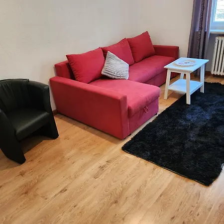 Apartment Hbs, Fewo, Eg, Parkplatz, Best- Preis- Leistung, Naehe City, Einzelvermietung Moeglich, 1 Oder 2 Grosse Zimmer, Grosse Kueche, Logga, Bad, Einfach Und Gut