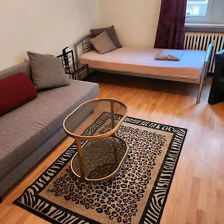 Hbs, Fewo, Eg, Parkplatz, Best- Preis- Leistung, Naehe City, Einzelvermietung Moeglich, 1 Oder 2 Grosse Zimmer, Grosse Kueche, Logga, Bad, Einfach Und Gut *