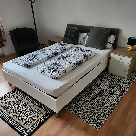 Hbs, Fewo, Eg, Parkplatz, Best- Preis- Leistung, Naehe City, Einzelvermietung Moeglich, 1 Oder 2 Grosse Zimmer, Grosse Kueche, Logga, Bad, Einfach Und Gut