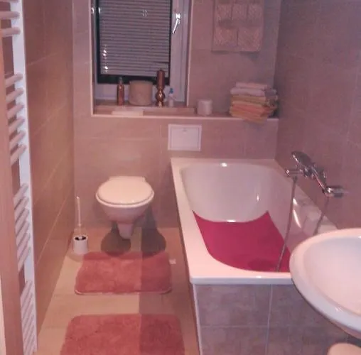 Hbs, Fewo, Eg, Best- Preis- Leistung, Naehe City, Einzelvermietung Moeglich, 1 Oder 2 Grosse Zimmer, Grosse Kueche, Logga, Bad, Einfach Und Gut