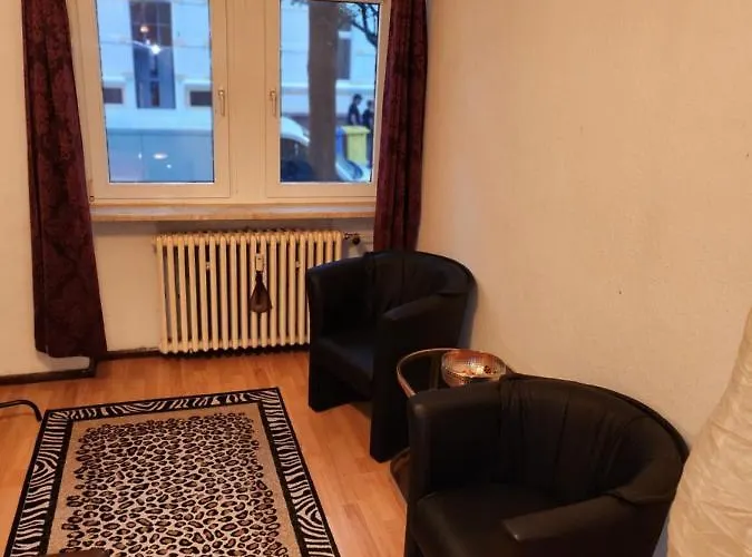 Hbs, Fewo, Eg, Best- Preis- Leistung, Naehe City, Einzelvermietung Moeglich, 1 Oder 2 Grosse Zimmer, Grosse Kueche, Logga, Bad, Einfach Und Gut