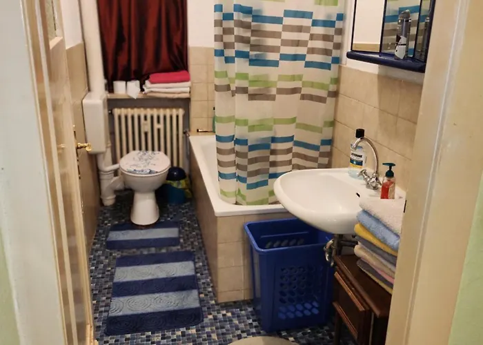 Hbs, Fewo, Eg, Best- Preis- Leistung, Naehe City, Einzelvermietung Moeglich, 1 Oder 2 Grosse Zimmer, Grosse Kueche, Logga, Bad, Einfach Und Gut Apartment