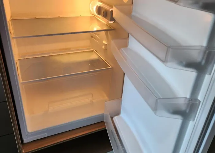 Hbs, Fewo, Eg, Best- Preis- Leistung, Naehe City, Einzelvermietung Moeglich, 1 Oder 2 Grosse Zimmer, Grosse Kueche, Logga, Bad, Einfach Und Gut