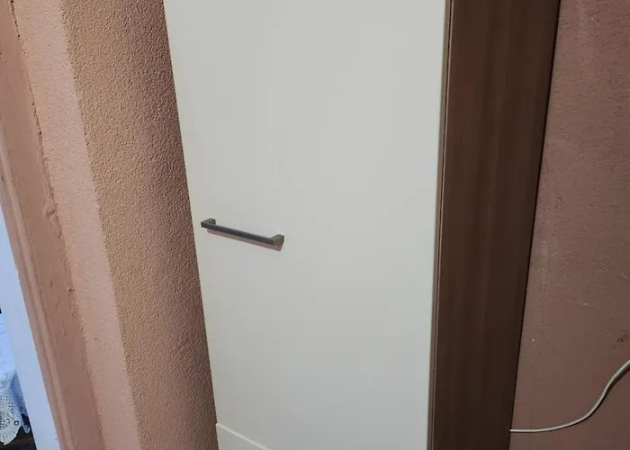 Apartment Hbs, Fewo, Eg, Best- Preis- Leistung, Naehe City, Einzelvermietung Moeglich, 1 Oder 2 Grosse Zimmer, Grosse Kueche, Logga, Bad, Einfach Und Gut Halberstadt