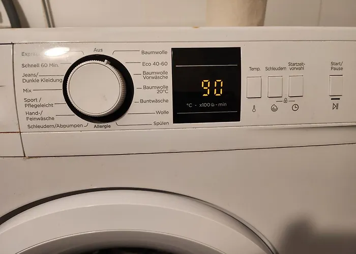 Hbs, Fewo, Eg, Best- Preis- Leistung, Naehe City, Einzelvermietung Moeglich, 1 Oder 2 Grosse Zimmer, Grosse Kueche, Logga, Bad, Einfach Und Gut Apartment