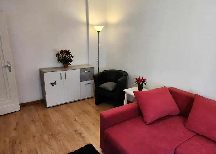 Hbs, Fewo, Eg, Best- Preis- Leistung, Naehe City, Einzelvermietung Moeglich, 1 Oder 2 Grosse Zimmer, Grosse Kueche, Logga, Bad, Einfach Und Gut Halberstadt