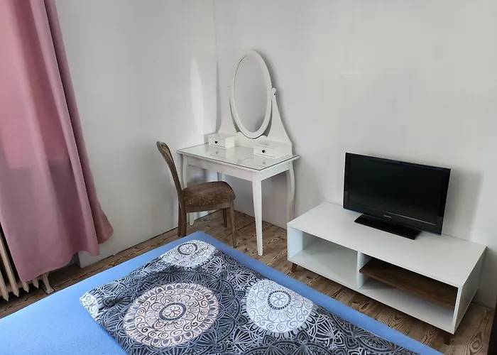 Hbs, Fewo, Eg, Best- Preis- Leistung, Naehe City, Einzelvermietung Moeglich, 1 Oder 2 Grosse Zimmer, Grosse Kueche, Logga, Bad, Einfach Und Gut Halberstadt