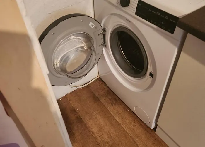 Hbs, Fewo, Eg, Best- Preis- Leistung, Naehe City, Einzelvermietung Moeglich, 1 Oder 2 Grosse Zimmer, Grosse Kueche, Logga, Bad, Einfach Und Gut