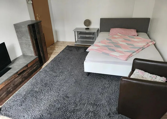 Hbs, Fewo, Eg, Best- Preis- Leistung, Naehe City, Einzelvermietung Moeglich, 1 Oder 2 Grosse Zimmer, Grosse Kueche, Logga, Bad, Einfach Und Gut 아파트 할버슈타트